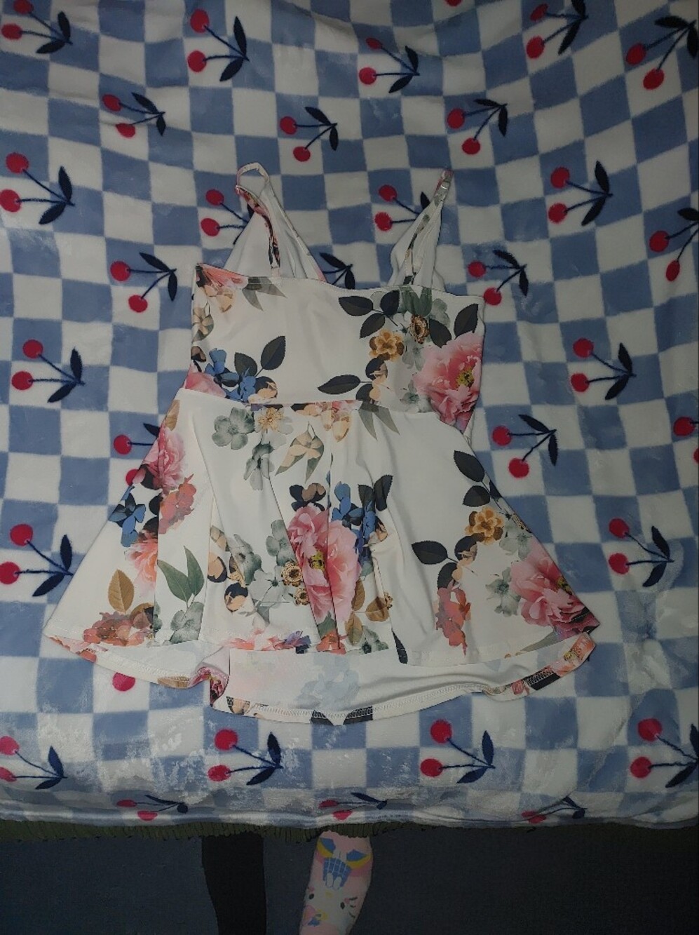 Floral V-Neck Peplum Cami Top - Pink & Blue Roses - Picture 2 of 5